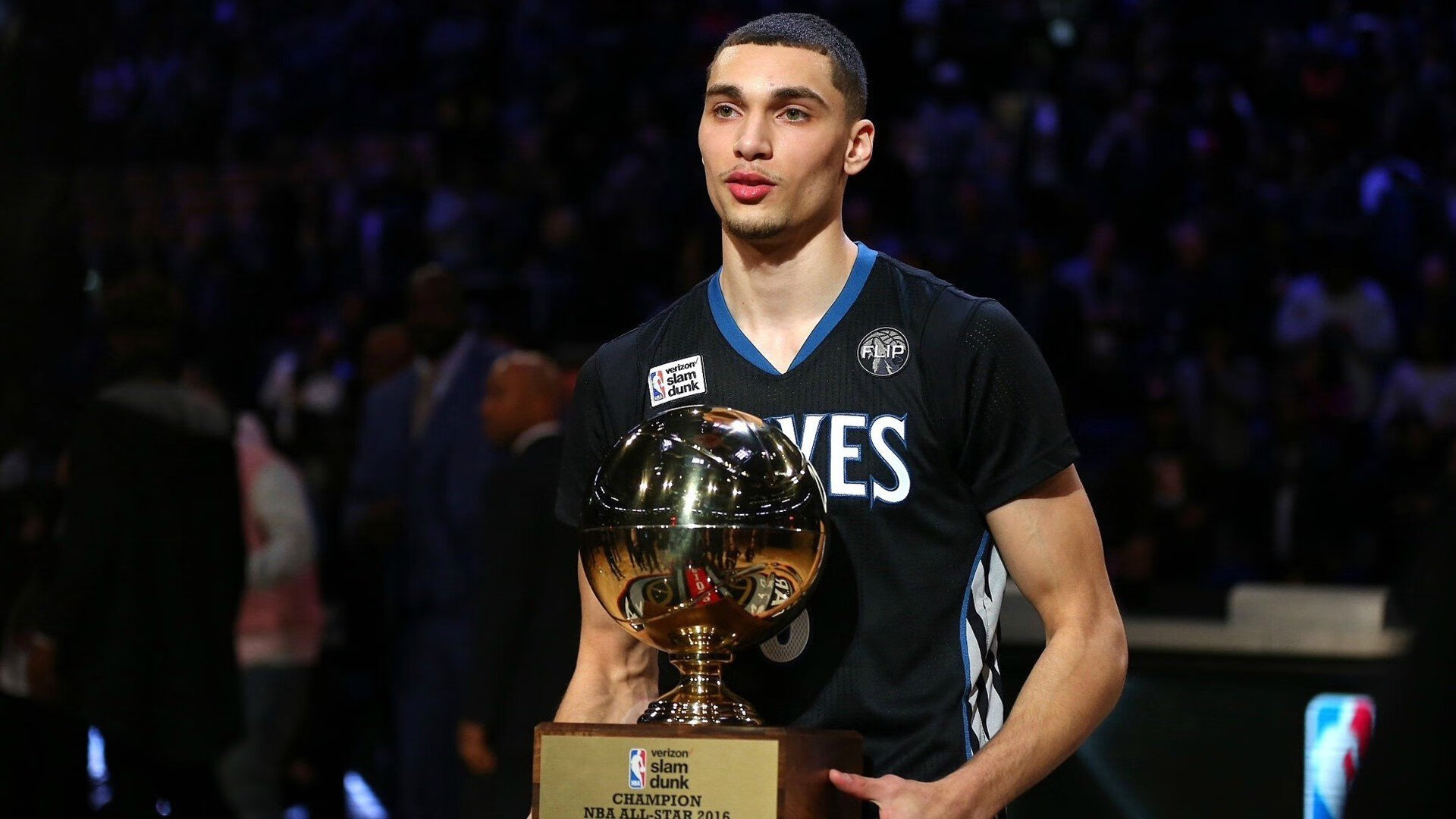 CBA球员用拼搏诠释体育精神,cba的精神